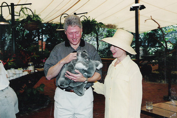 Bill and Hillary Clinton on a visit to Wildlife Habitat Port Douglas